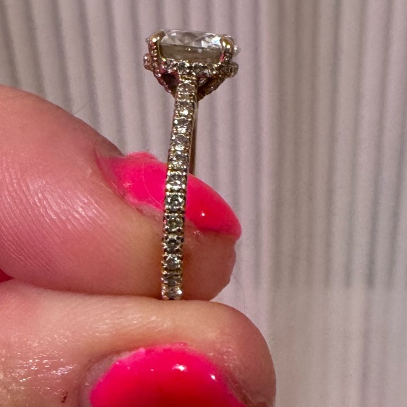 Beautiful engagement ring and eternity band gold size 7 moissanite - Picture 15 of 17